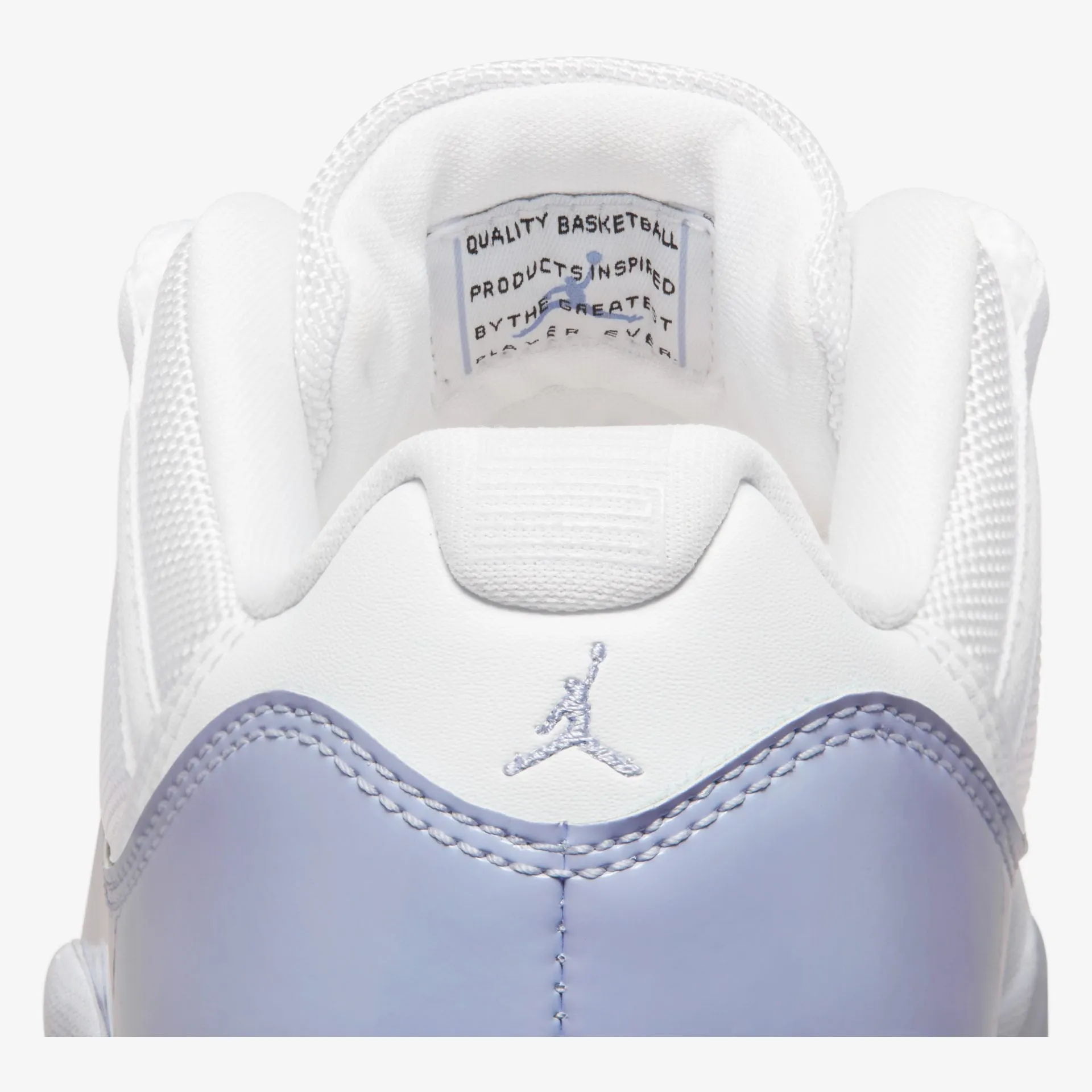 Jordan | WMN'S AIR JORDAN 11 LOW  { PURE VIOLET