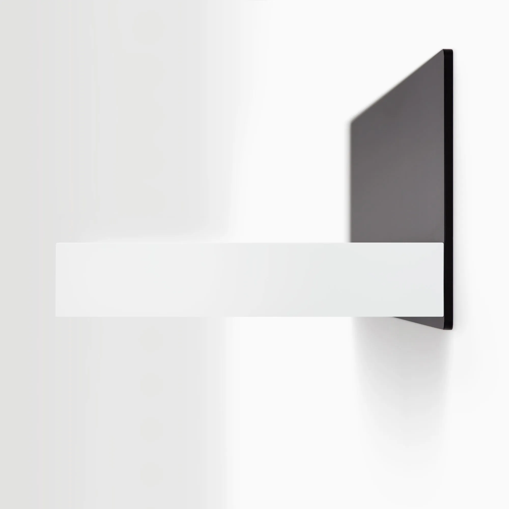 Skaksel White Wall Shelf
